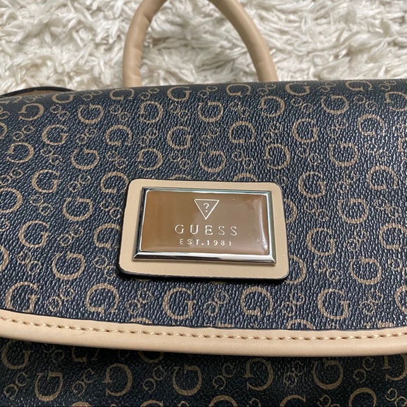 Guess Backpack - Picture 3 of 4